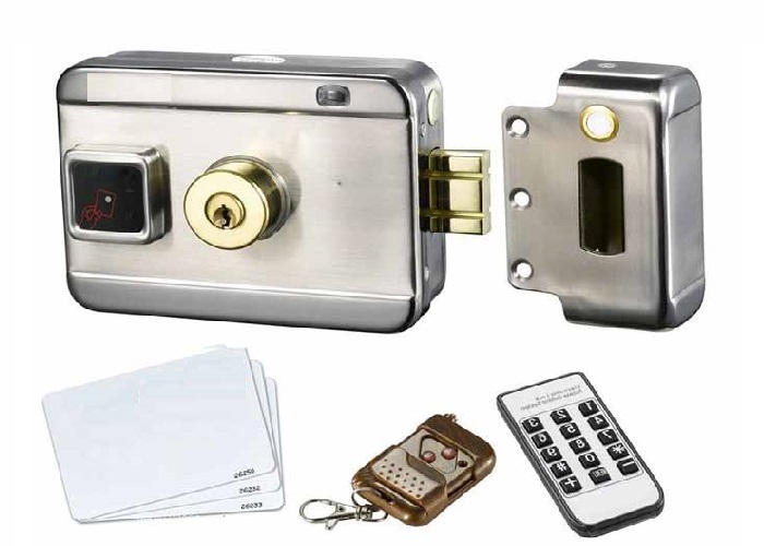 Tim-hieu-su-khac-biet-giua-khoa-dien-tu-va-khoa-dien-tu-thong-dung-hien-nay